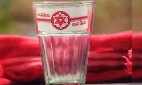 జనసేనకు షాక్ : గాజు గ్లాస్ ఫ్రీ సింబలేనా ?