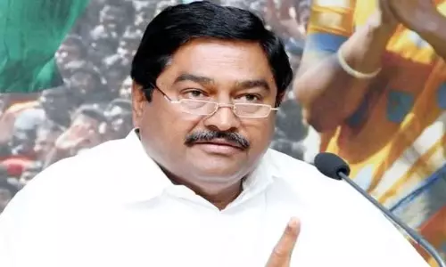 ఎన్నికల వేళ వాలంటీర్లపై ధర్మాన షాకింగ్ వ్యాఖ్యలు