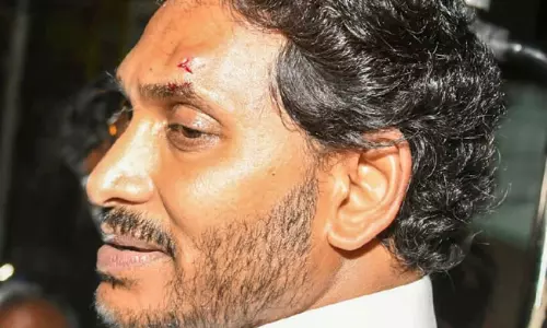 జగన్ పై దాడి... పురందేశ్వరి డిమాండ్ - నాగబాబు కరెక్షన్! జగన్ పై దాడి... పురందేశ్వరి డిమాండ్ - నాగబాబు కరెక్షన్!