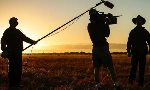 ఆశ చూపి హ్యాండ్ ఇచ్చిన క్రేజీ కాంబినేషన్స్ ఆశ చూపి హ్యాండ్ ఇచ్చిన క్రేజీ కాంబినేషన్స్