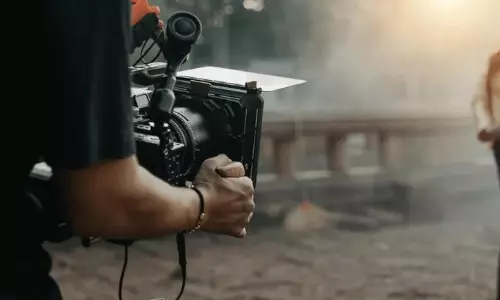 అటు ఇటు ఉన్న సినిమాలు ఆడట్లేదు బాస్..!