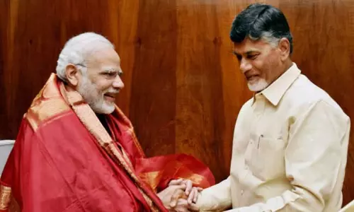 ఉచితాలకు మోడీ నో... బాబు వరాల జల్లులు చెల్లెదెలా...?