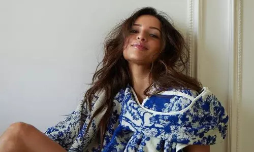 పిక్ టాక్‌ : అందాల బోల్డ్‌ యానిమల్‌ షో అదుర్స్‌