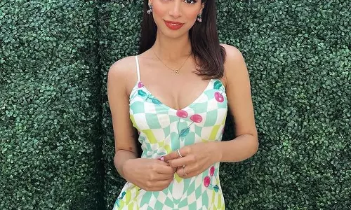 Bollywood Divas Set Summer Fashion Trends in Hello Magazine