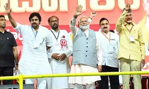 ఏపీలో  చిత్రమైన కూటమి రాజకీయ కధ   !