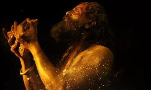 అక్కడ ఉంది కబాలి.. విక్రం కష్టం వృధా కాదంతే..!