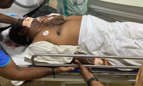 మంగళగిరిలో టీడీపీ దాష్టికం!... వైసీపీ కార్యకర్త వెంకటరెడ్డి మృతి!