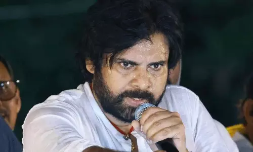 జగన్ కంటే పదింతలు... పవన్ హాట్ కామెంట్స్ ! జగన్ కంటే పదింతలు... పవన్ హాట్ కామెంట్స్ !