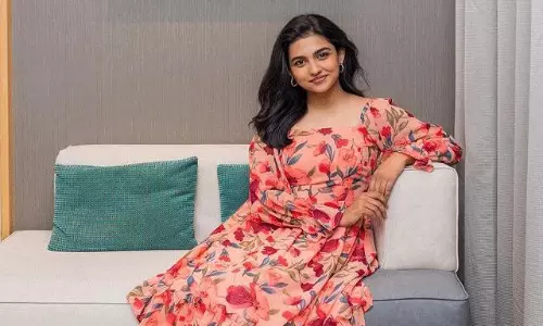 ప్రేమలు హీరోయిన్ బిజీ అనేస్తుందట..!