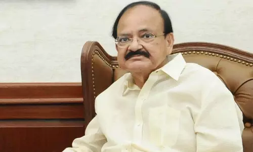 వెంకయ్య హితబోధలు బాబూ జగన్ వింటారా ?
