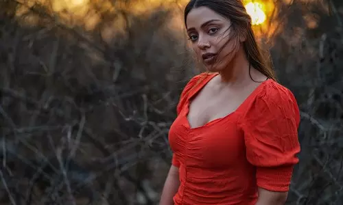 Deviyani Sharmas Ravishing Red Looks Turn Heads