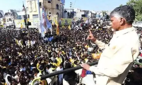 బాబు ఆ కార్డు తీస్తే టోటల్ టర్న్ ?