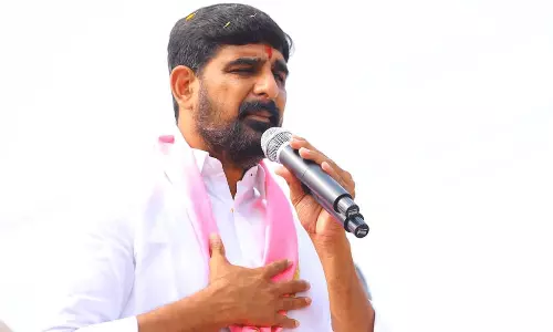 వెంకటరెడ్డి టార్గెట్ రేవంత్ ప్రభుత్వం కూల్చివేత... కౌశిక్ రెడ్డి సంచలన వ్యాఖ్యలు!