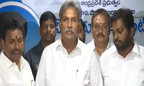 లోకేష్ లా గానే చిన్ని  కూడా మోసగాడు... నాని సంచలన వ్యాఖ్యలు!