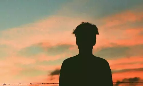 ప్ర‌భాస్ ఛాన్స్ ఇచ్చాడు..బ‌న్నీ ఇంకా ఇవ్వ‌డా?