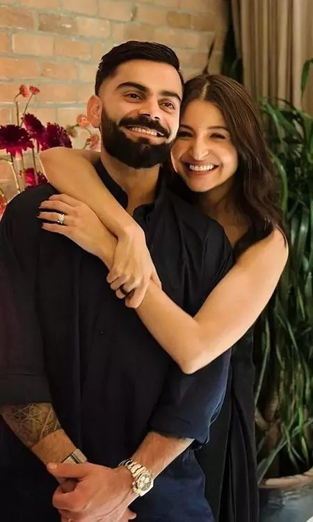 Anushka Sharmas Sweet Moments with Virat Kohli