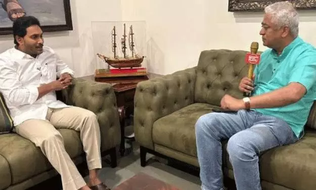 బీజేపీ అనుకూల మీడియా పాత్రికేయుడి నోట‌ కూడా జ‌గ‌న్ మాటే!