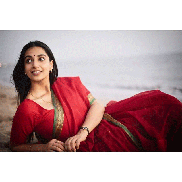 Meenakshi Chaudhary as Bappu Bomma Meenakshi Chaudhary as Bappu Bomma