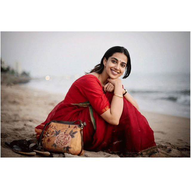 Meenakshi Chaudhary as Bappu Bomma Meenakshi Chaudhary as Bappu Bomma