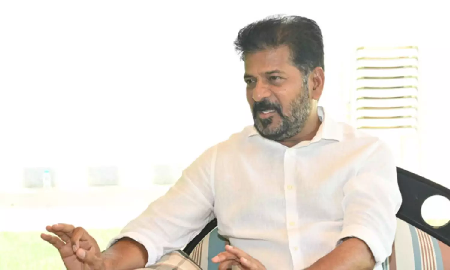 చంద్రబాబును గురువంటే .. !