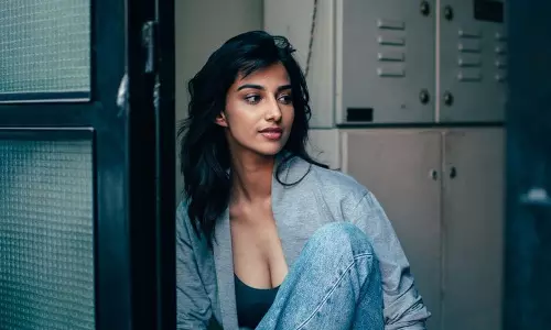 Meenakshi Chaudhary Masters the Art of Perfect Hair and Dress