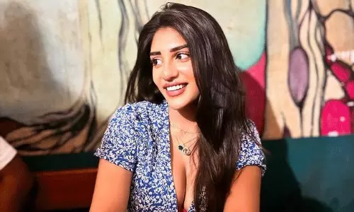 సుప్రీత మైండ్ బ్లోయింగ్ గ్లామర్ ట్రీట్