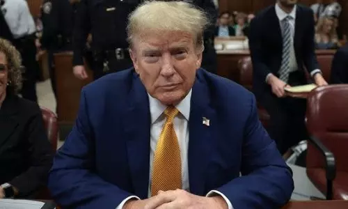 ట్రంప్  ప్రైవేట్  లైఫ్  బహిర్గతం... కోర్టులో సాక్ష్యం చెప్పిన అడల్ట్  స్టార్!