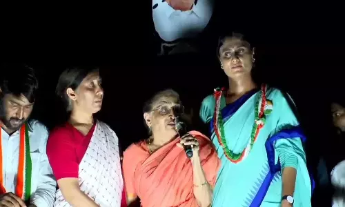 షర్మిళ కోసం సౌభాగ్యమ్మ... కొంగు నింపాలంటూ కీలక వ్యాఖ్యలు!