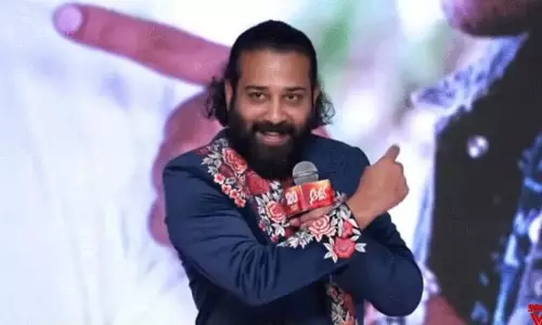 తొండ‌ని చూసి భ‌య‌ప‌డిన పుష్ప‌రాజ్!