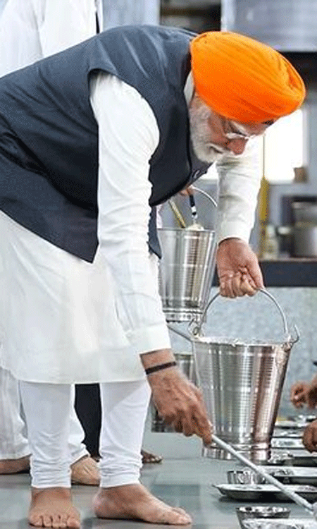 PM Modi Serves Food at Sikh Temple Ahead of Elections