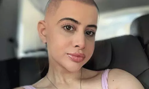 పిక్ టాక్ : షాకింగ్‌ లుక్ లో ఉర్ఫీ