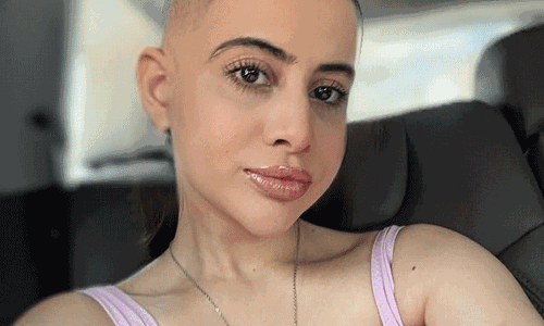 Urfi Javed Stuns Everyone By Going Bald On Insta!