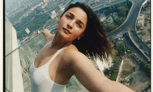 హైట్ చూపించి ఇలా రివ‌ర్స్ అయ్యావా అలియా?