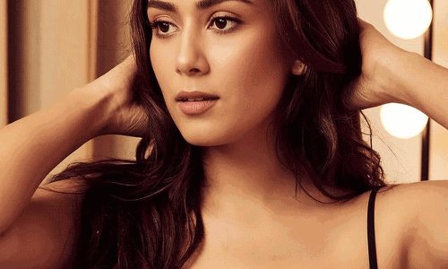 Mira Looks Fabulous in a Black Gown