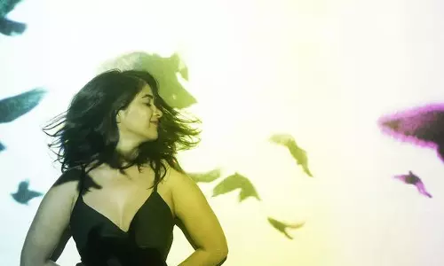 Deepthi Sunaina’s Fluttering Butterfly Beauty in Black