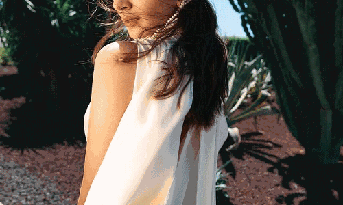 Kiara Advani Makes a Great Entrance in White at Cannes