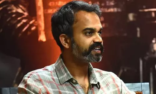 ప్రశాంత్ నీల్.. శంకర్ లాగా ట్విస్ట్ ఇవ్వడుగా..?