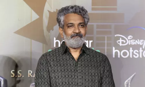 జ‌క్క‌న్న‌ పిలుపు కోసం ఆస్కార్ భామ‌ వెయిటింగ్!