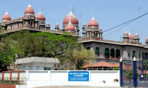 హైకోర్టులో అర్ధరాత్రి 1 గంట వరకు ఏం జరిగింది ?!