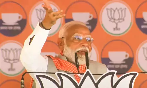 నేను 2047 వ‌ర‌కు పాలిస్తా!... మోడీ..:  ఆయ‌న‌కు పిచ్చిప‌ట్టింది:  ఇండియా