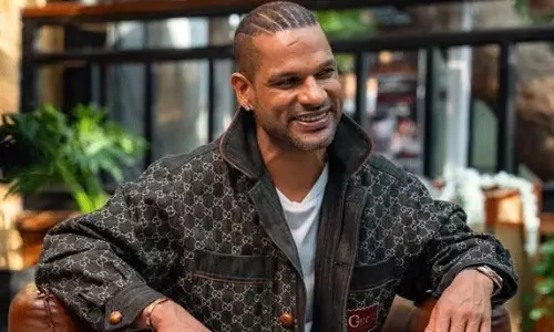 హార్థిక్ గురించి అలా.. ధావ‌న్ గురించి ఇలా..!