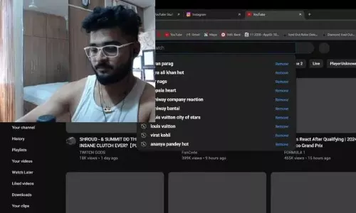 హాట్ వీడియోల‌ సెర్చ్ ఇలా దొరికేసాడేంటి!