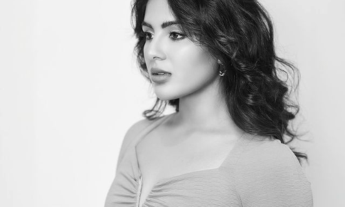 Samyuktha’s Black and White Pics Make You Go Gaga