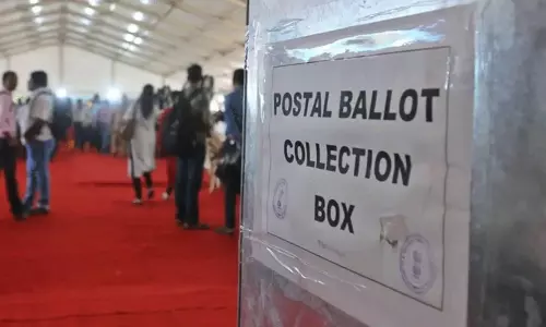 హైటెన్షన్: పోస్టల్ ఓట్ల లెక్కింపుతోనే రచ్చ షురూ..?
