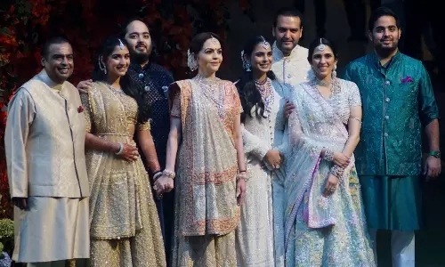 అంబానీ వార‌సుడి పెళ్లి ట్రీట్ ఆ రేంజులోనే!