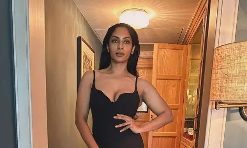 శ్రియా రెడ్డి.. 40లో కూడా ఆ అందమేంటి మేడమ్..