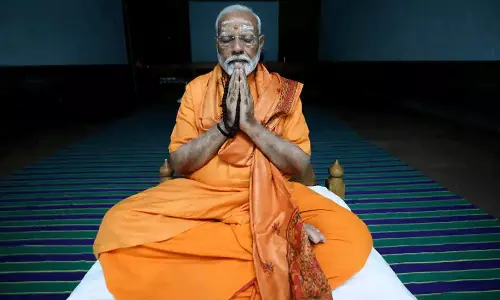 మోడీ ధ్యానానికి ఆ ప్రాంతమే ఎందుకు? ఆ లెక్కేంది?