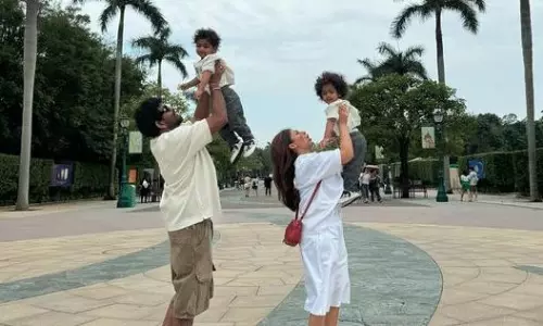 డిస్నీ ల్యాండ్‌లో న‌య‌న్ ఫ్యామిలీ షోలు!