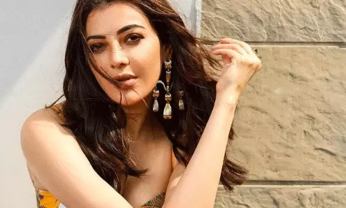 చంద‌మామ‌కే ఝ‌ల‌కిచ్చిన డైరెక్ట‌ర్