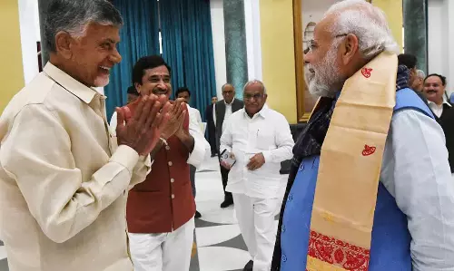 కేంద్రంలో మోడీ సర్కారుకు బాబు అవసరం ఉందా?